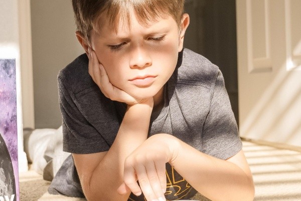 Un nouveau fléau : Les problèmes de concentration chez les enfants. Comment y faire face ? | Funtronic tapis édu-actif